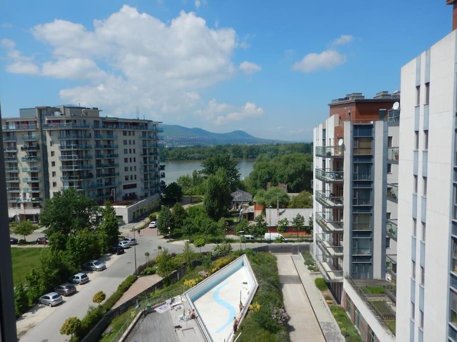 Imadnivalo Medences Hotellakas Szaunaval. Budapest Eksteriør billede